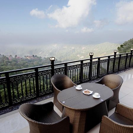 Luxe Resorts - Centrally Heated Air Conditioned Hotel In The Heart Of Касаули Екстериор снимка
