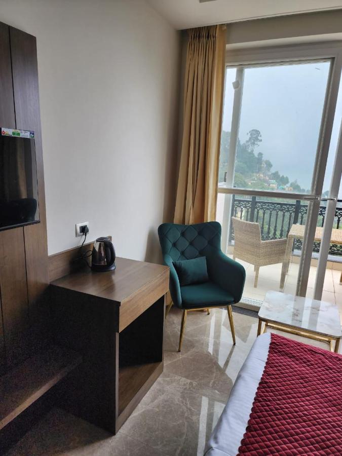 Luxe Resorts - Centrally Heated Air Conditioned Hotel In The Heart Of Касаули Екстериор снимка